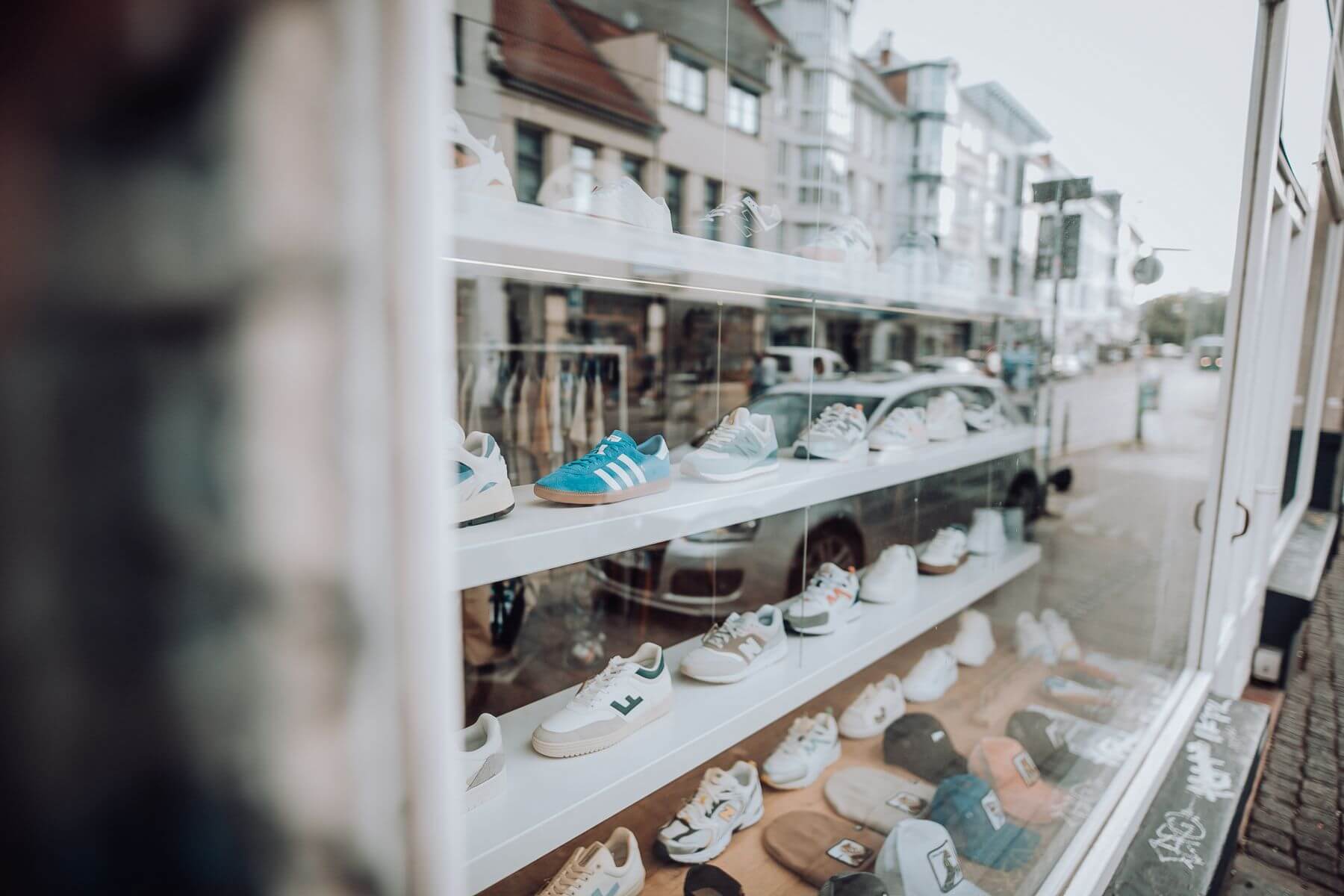 Sneaker Store Glückstreter in Bremen sneaker.de